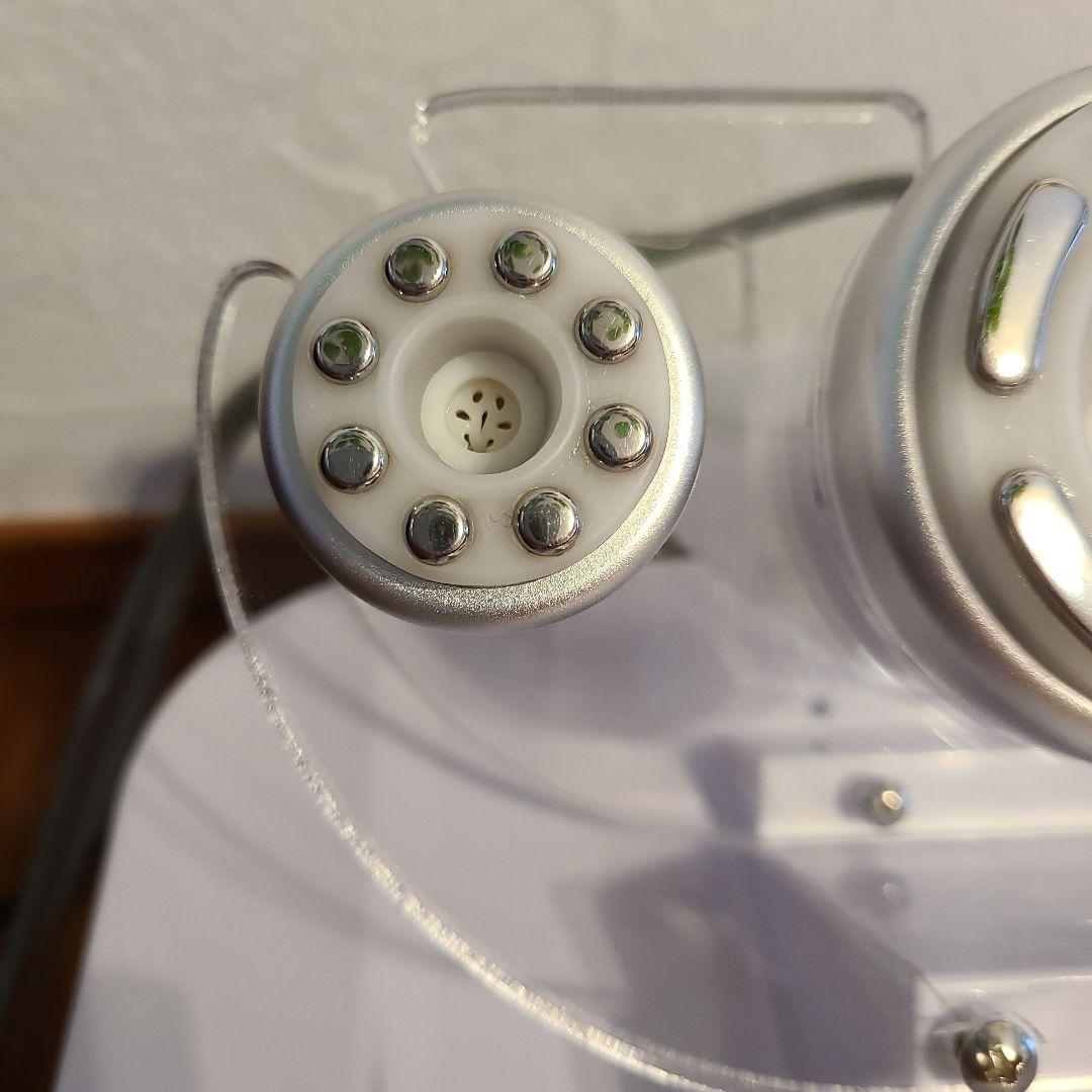 LIPO CUTTER キャビテーション&美顔器