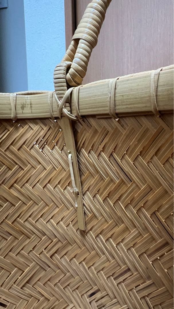 美しい編目の竹細工 ハンドバッグ