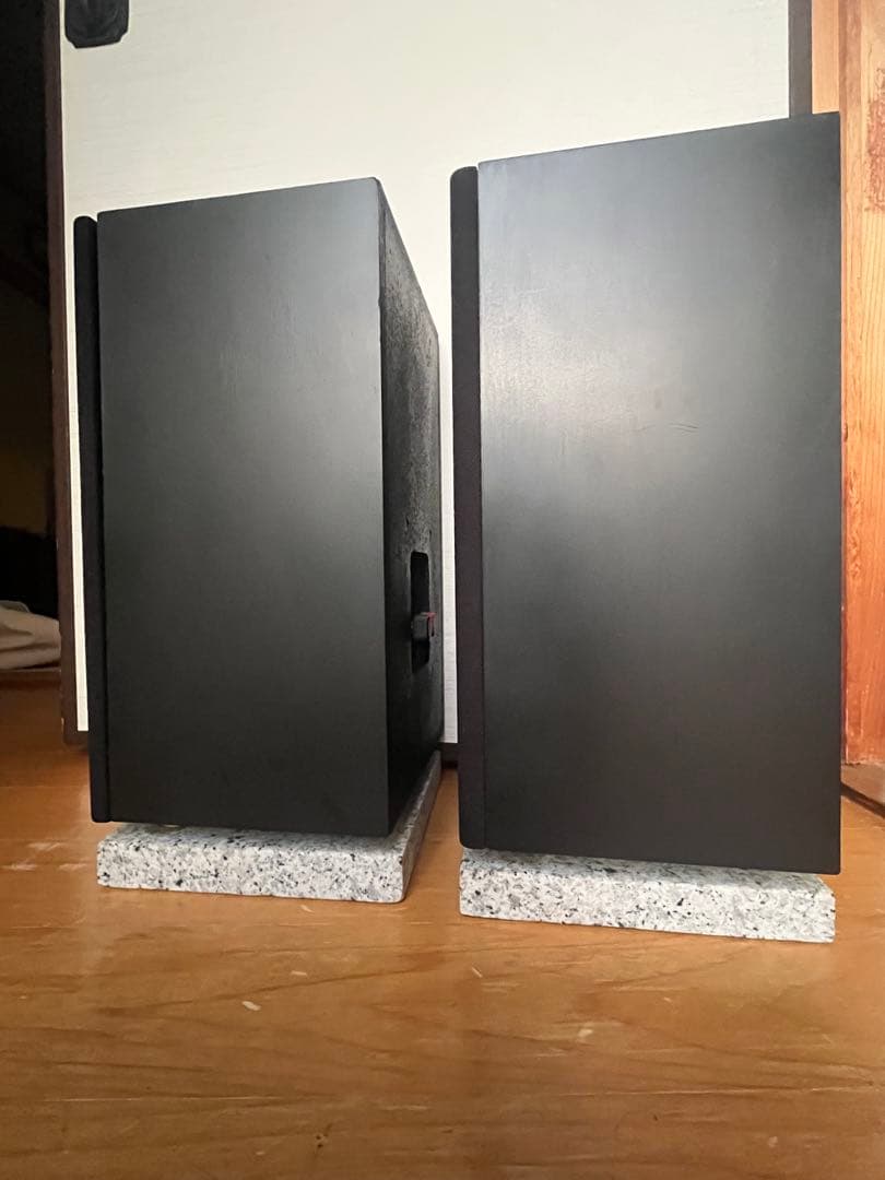 YAMAHA NS-10M PROモニタースピーカー＋インシュレーター