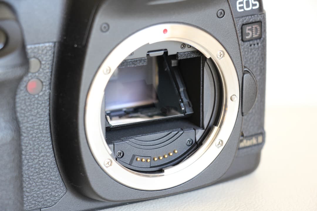 訳あり 通電◎シャッター回数少なめCanon EOS 5D Mark II