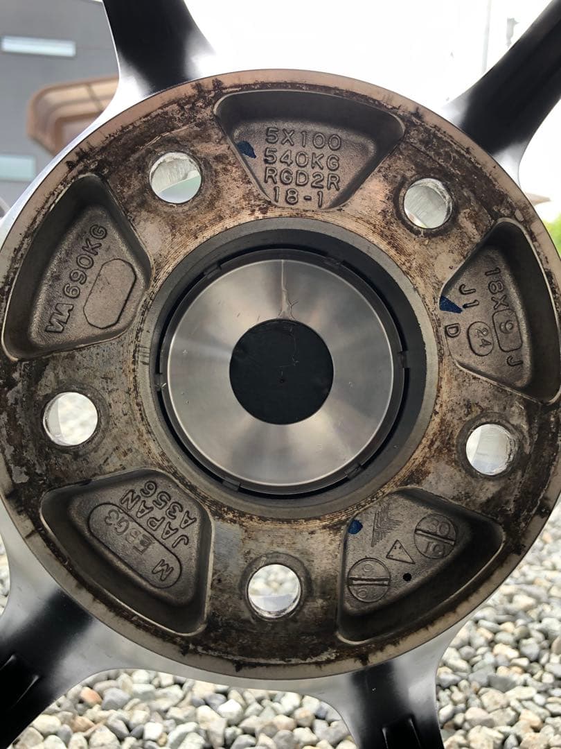 よちさん専用ADVAN Racing RG-D2 18インチ GTRdesign