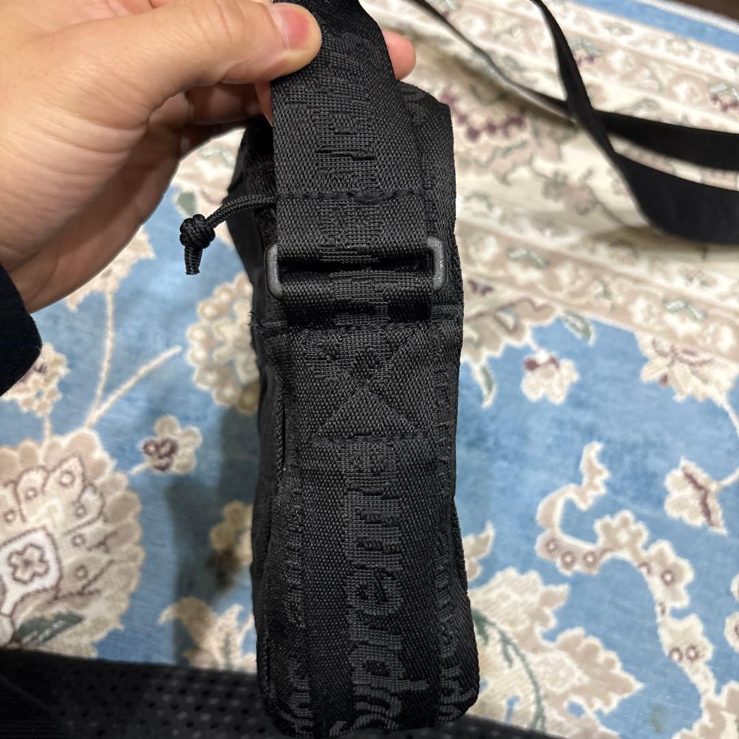 Supreme ブラック ショルダーバッグ