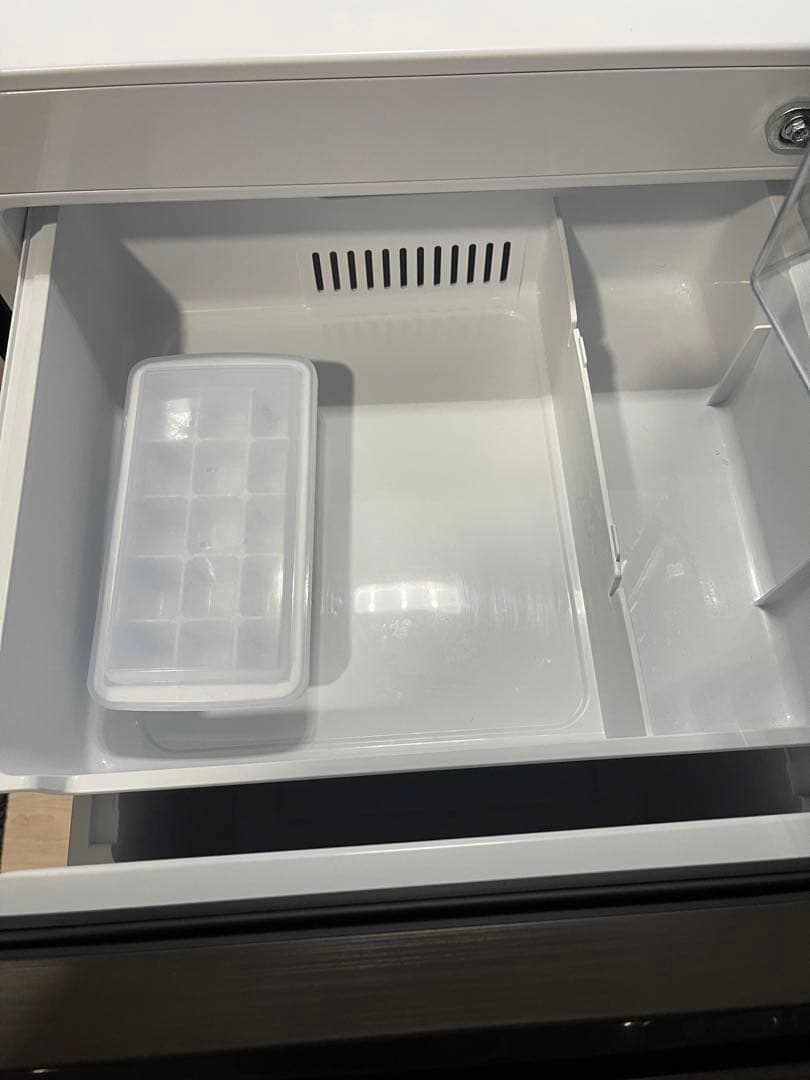 ハイセンス　Hisense 冷蔵庫　162L HR-D16FB ブラック