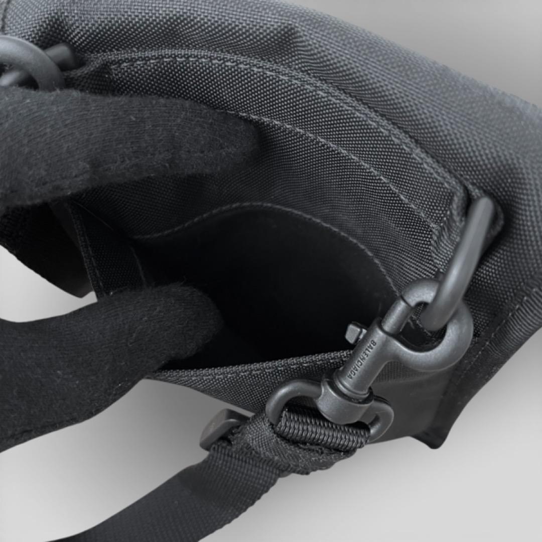 美品 バレンシアガ エクスプローラー ショルダーバッグ ポーチ ブラック