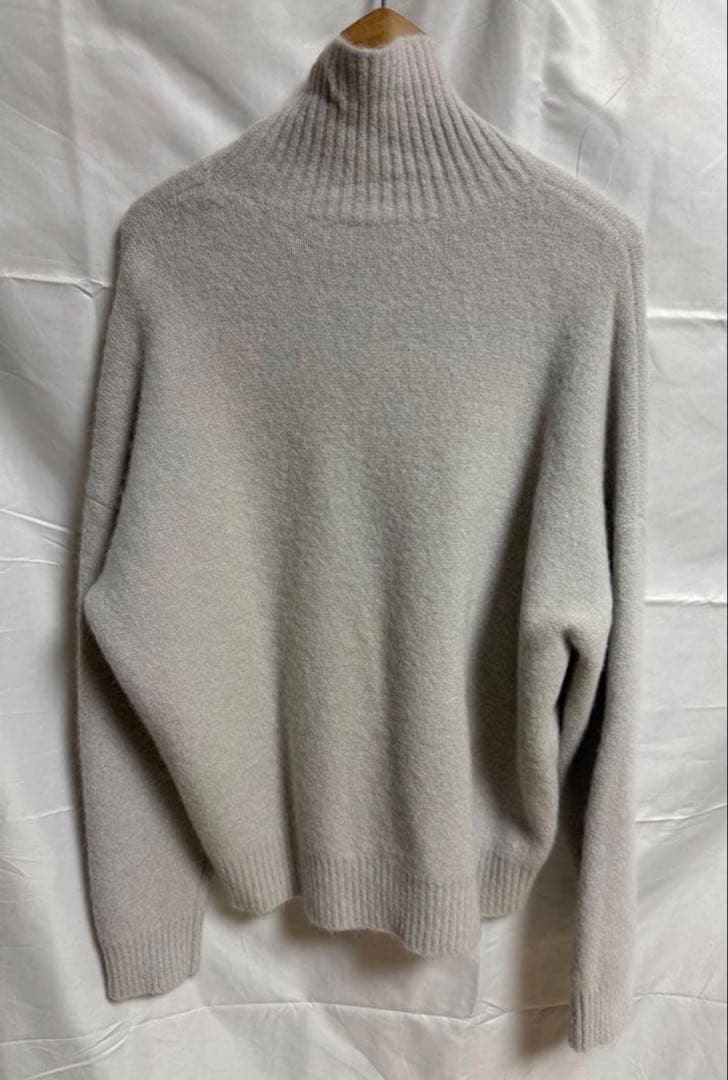 Ami Paris パステルカラー タートルネック セーター