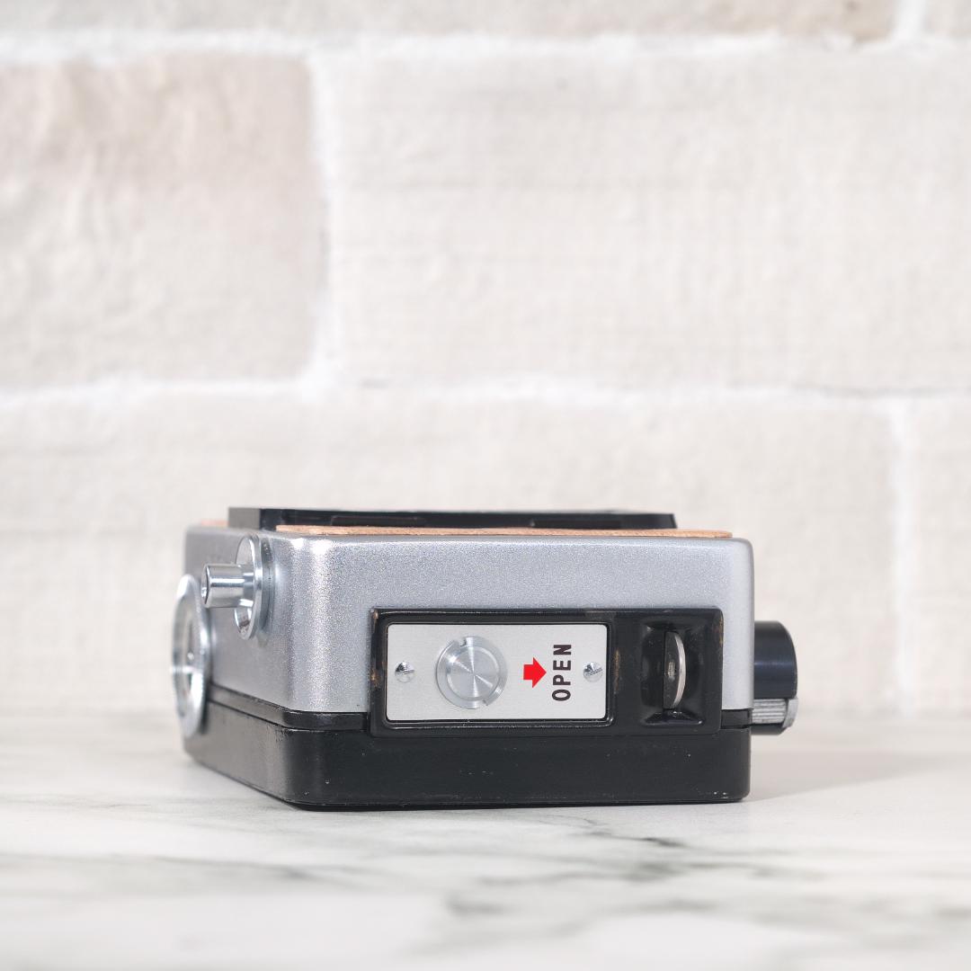 ✽AUTO　HALF　Ｅ✽ハーフカメラ✽リメイク✽リコー❀オートハーフ❀