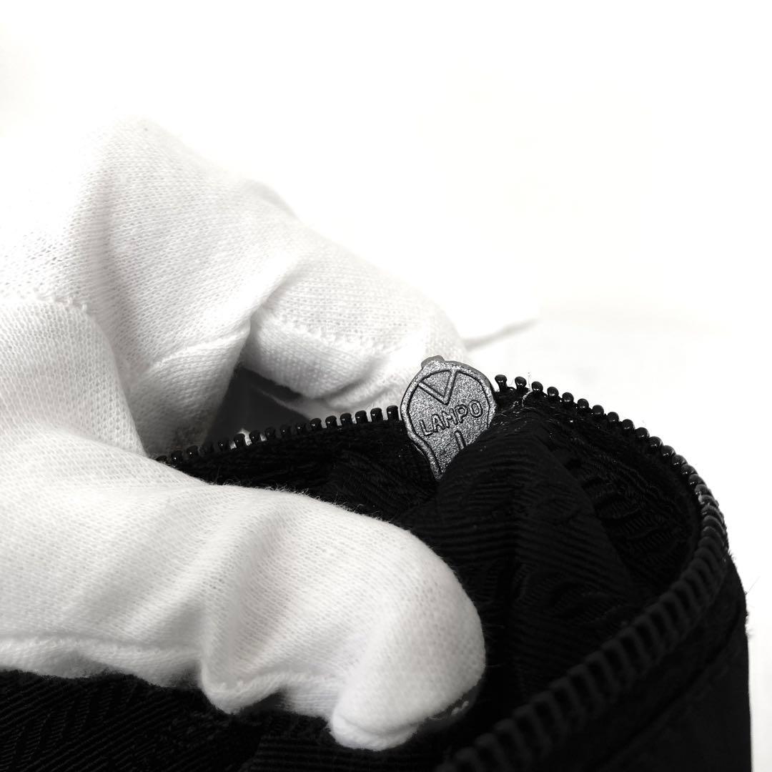 希少　良品　PRADA プラダ　ボディバッグ　ショルダーバッグ　ナイロン　黒