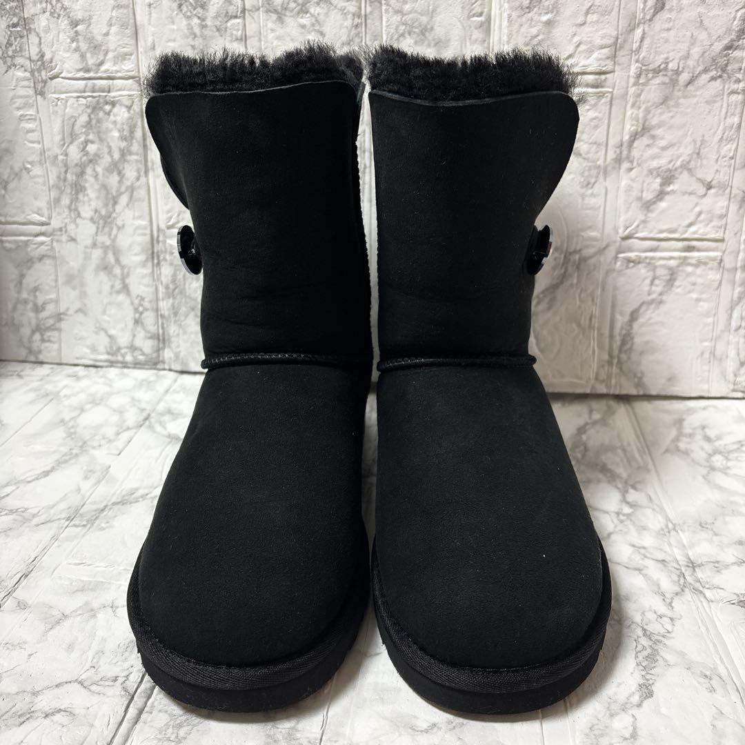 チャイロイコグマ です★UGG ★ ブーツ ★ 未使用品