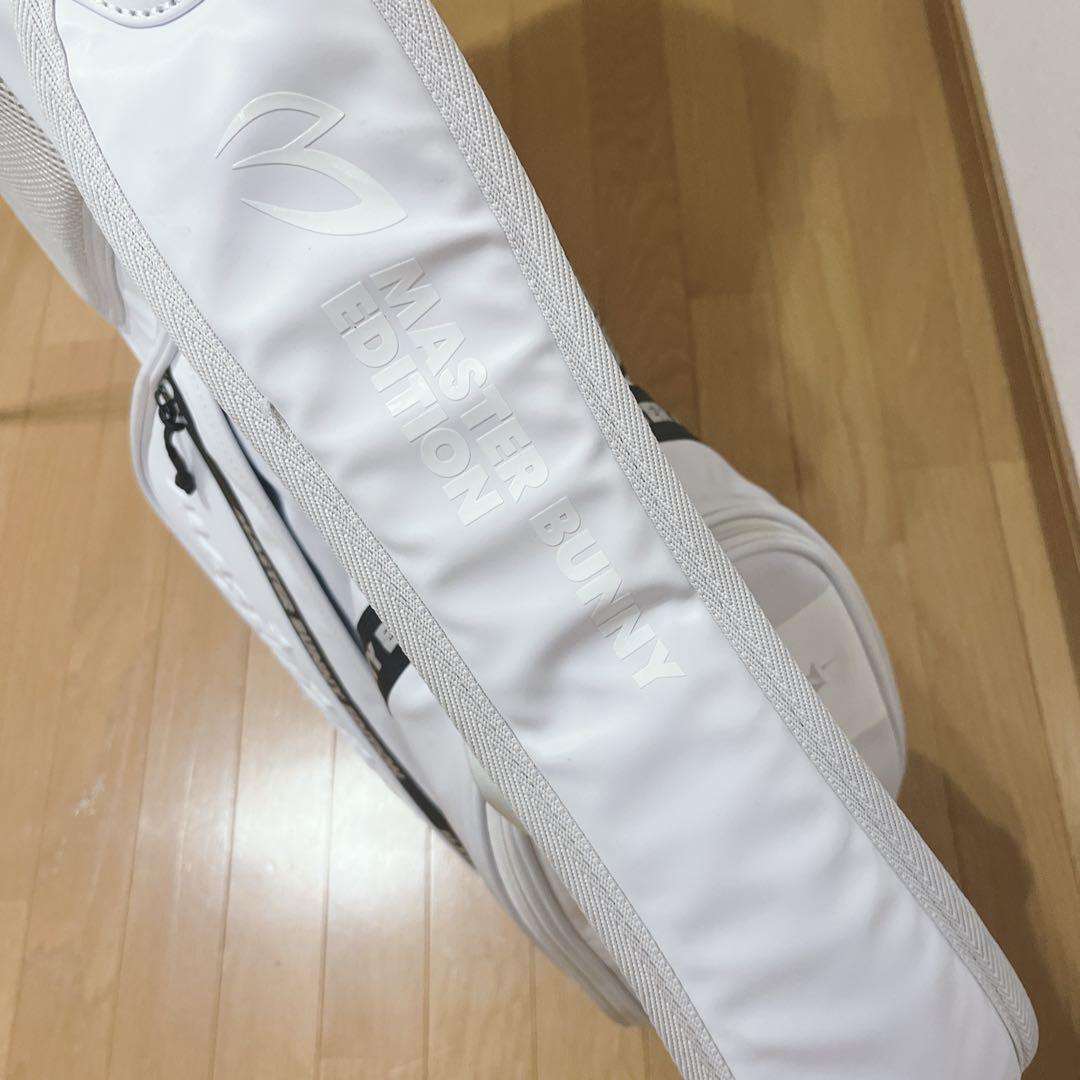 K252 MASTERBUNNY スタンド式キャディバッグ ホワイト