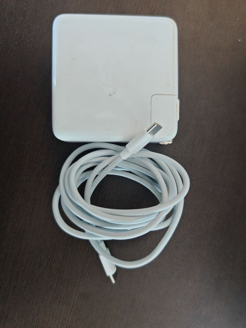 Apple Macbook 13インチ M1/16/256