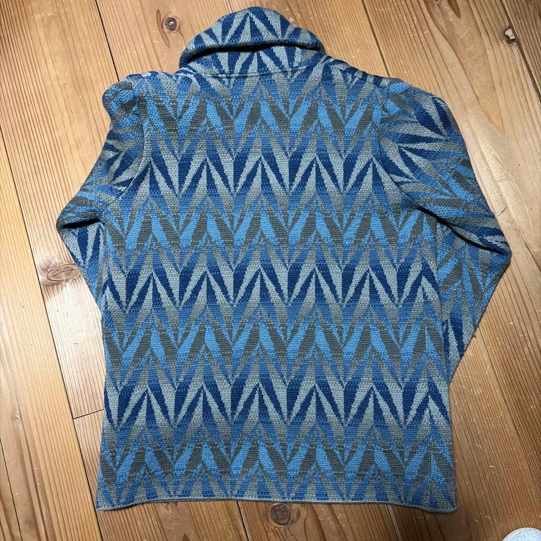 カウチンニット