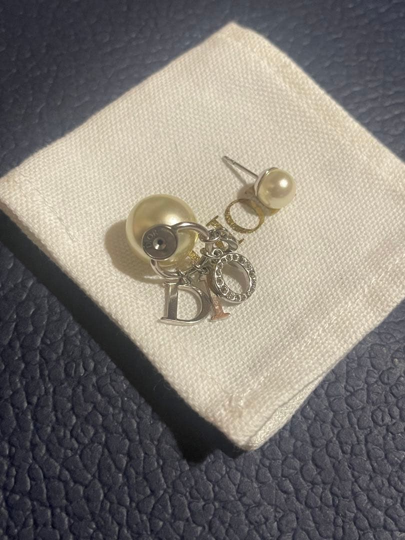 Dior Tribales ピアス