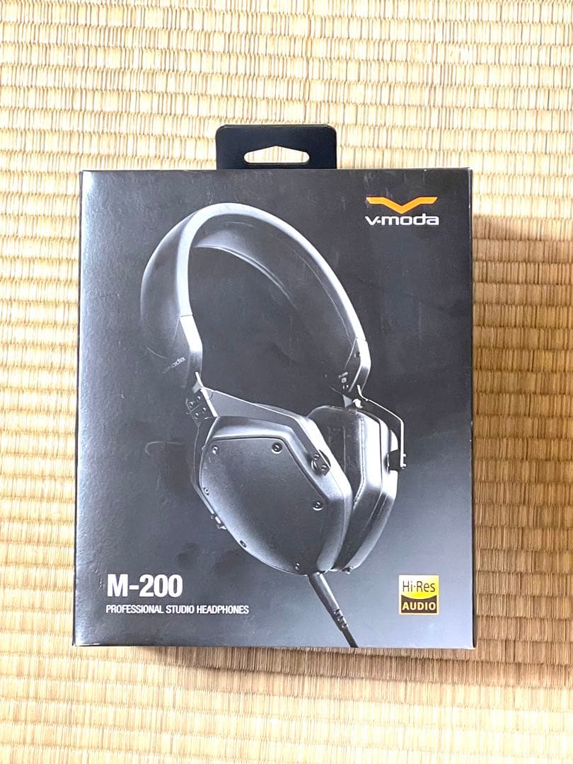 ヘッドホン v-moda M-200