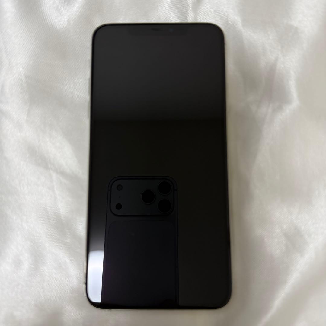 【Apple】iPhone 11 ProMax シルバー