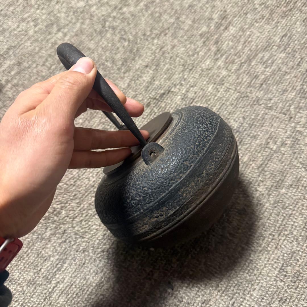 鉄瓶　鉄器　 アンティーク　骨董品　レトロ　鉄びん　茶道具