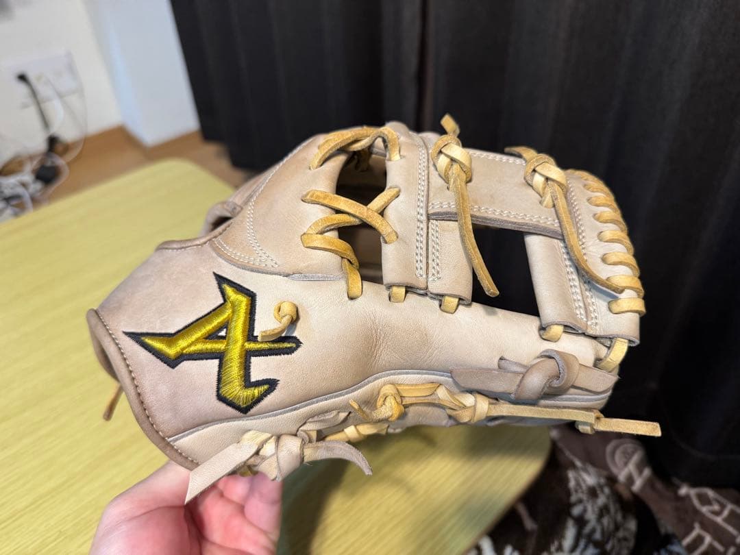 アトムズ　硬式用グラブ