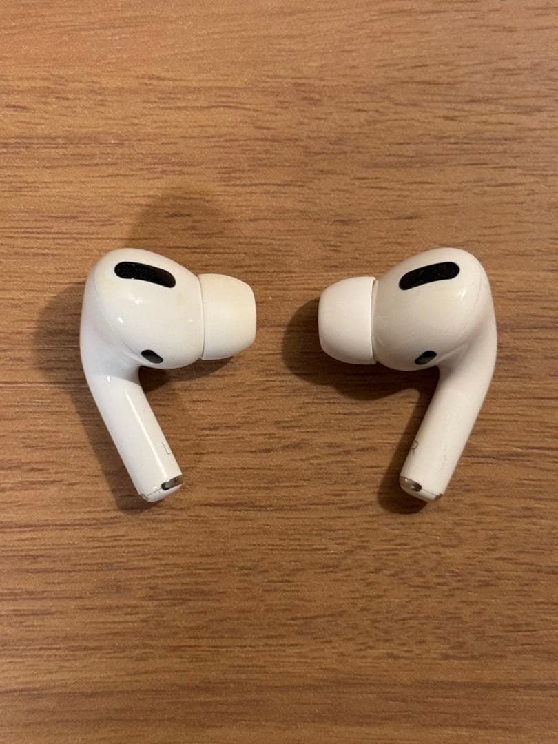 Apple AirPods Pro 第一世代 ケースカバー付き