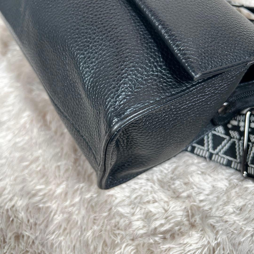 WEB限定イアパピヨネ 柄ワイドテープ ショルダーバッグ ブラック