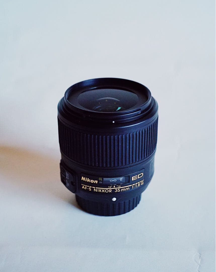 新品級 ニコン AF-S DX 35mm F1.8G /箱/説明書/フィルター付