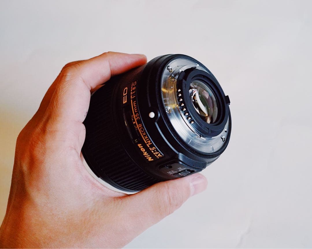 新品級 ニコン AF-S DX 35mm F1.8G /箱/説明書/フィルター付