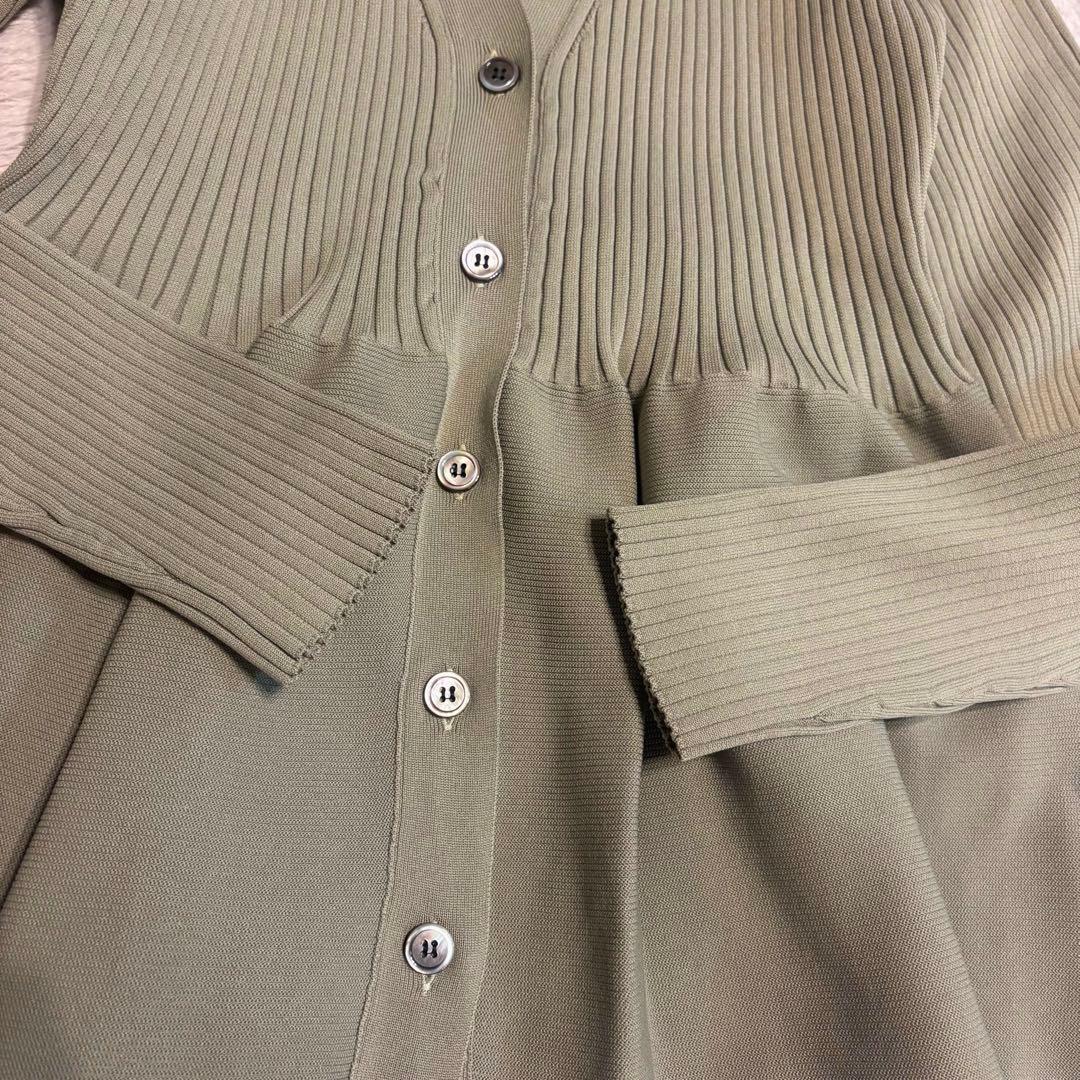 サロン アダムエロペ【WEB限定】Vネックペプラムカーディガン【洗える】グリーン