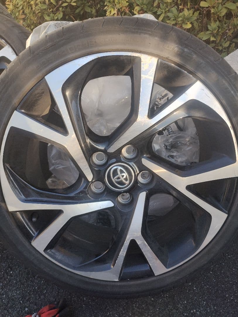 格安トヨタC-HR純正 18インチホイール 流用ノア ヴォクシー エスクァイア等
