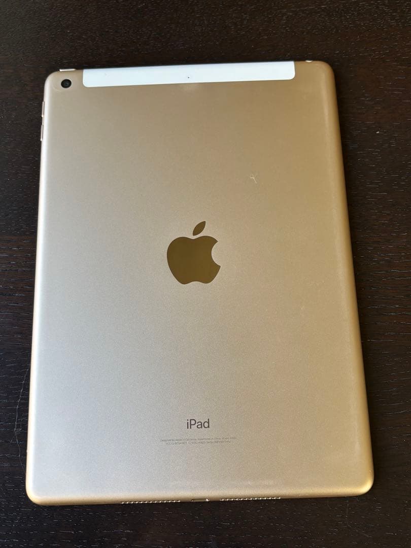 美品 iPad 第5世代 32GB ゴールド Wi-Fi + Cellular