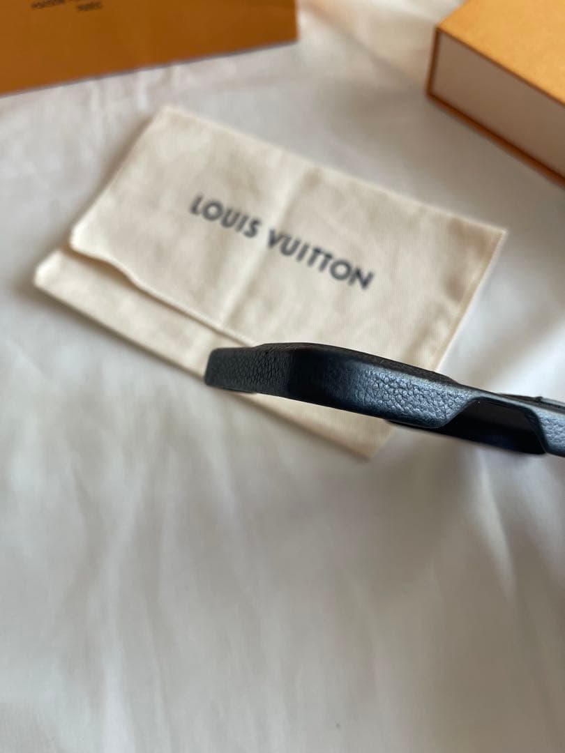 【正規品】【ルイヴィトン】 iPhone13Pro ケース　モノグラム　刻印なし