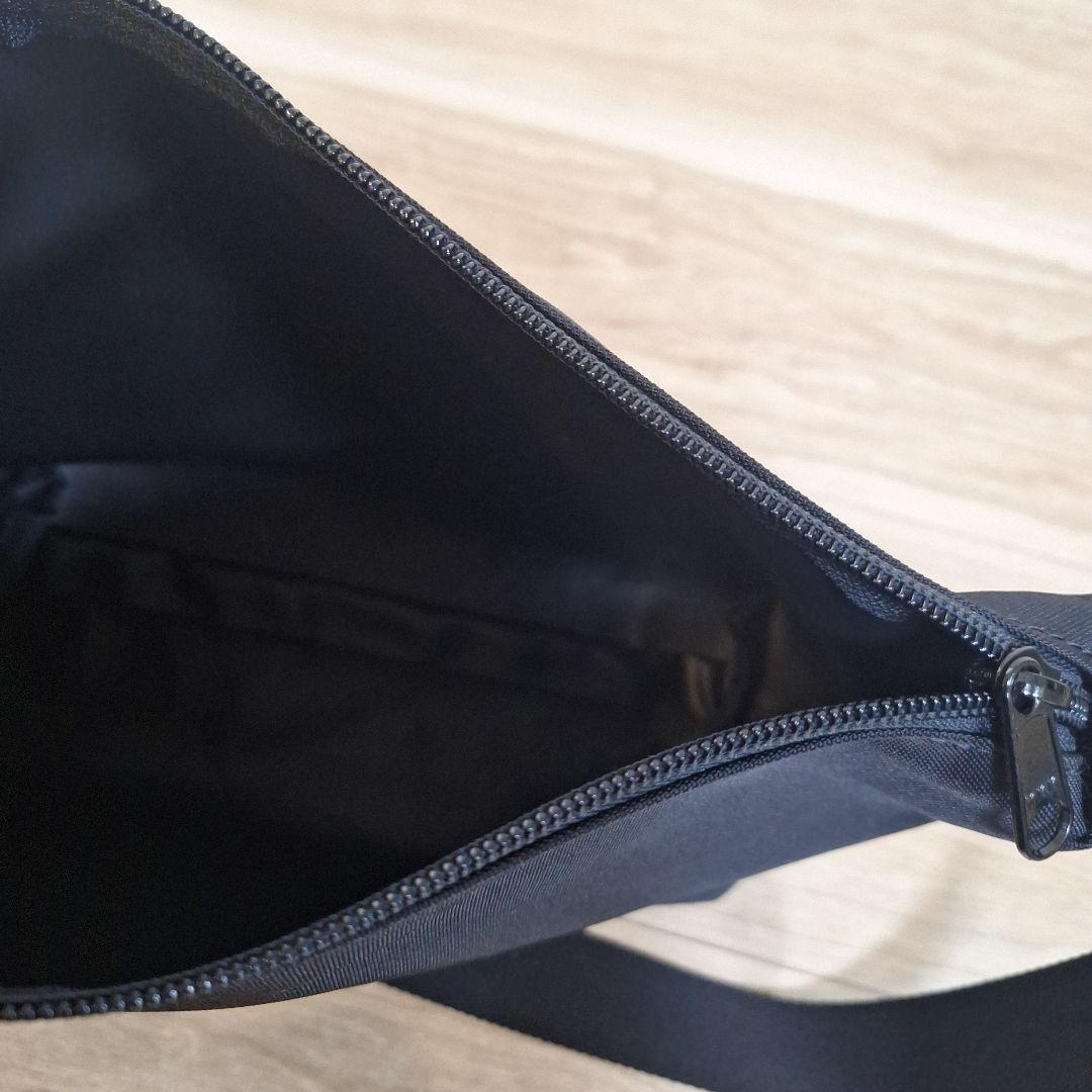 エルベシャプリエ　スクエアショルダーバッグ　1752N