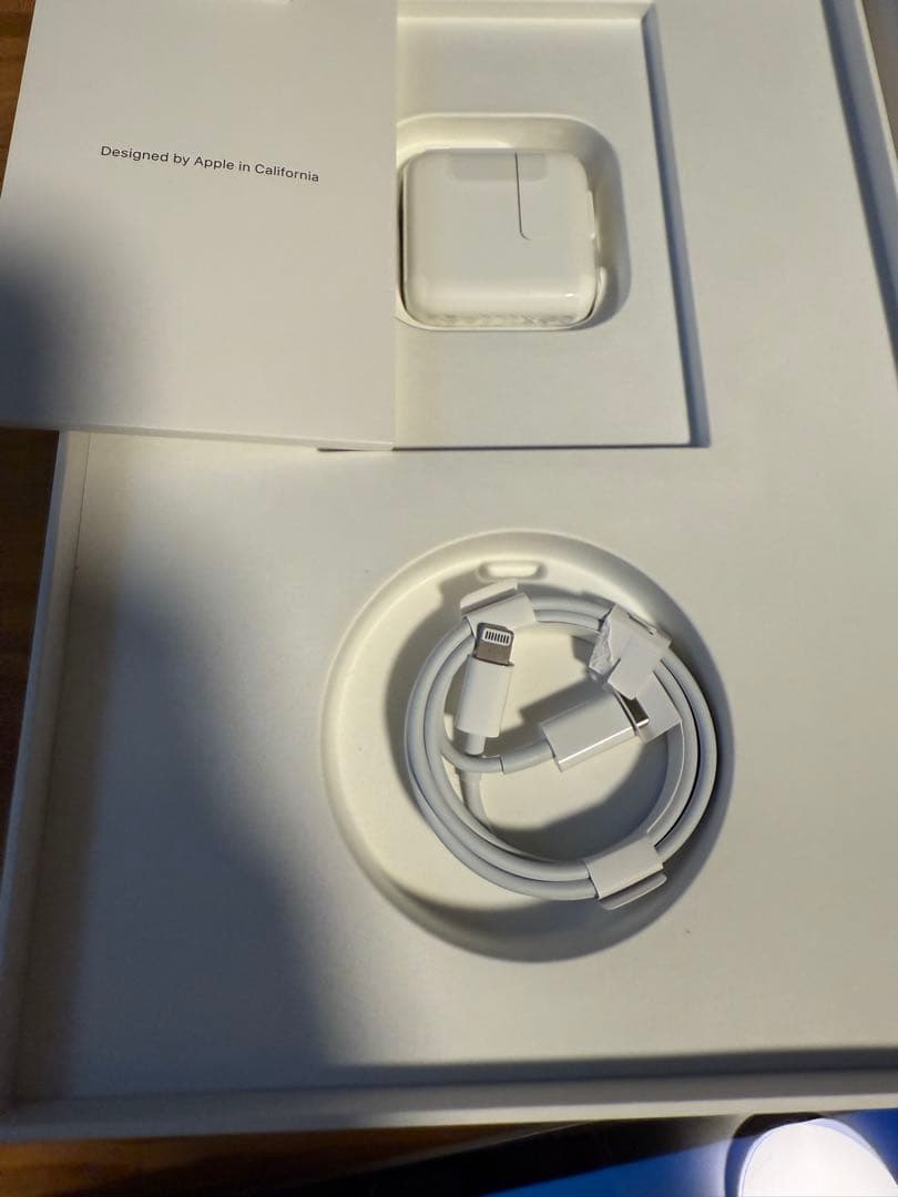 iPad本体 iPad 32GB (7th Generation) Wi-Fi