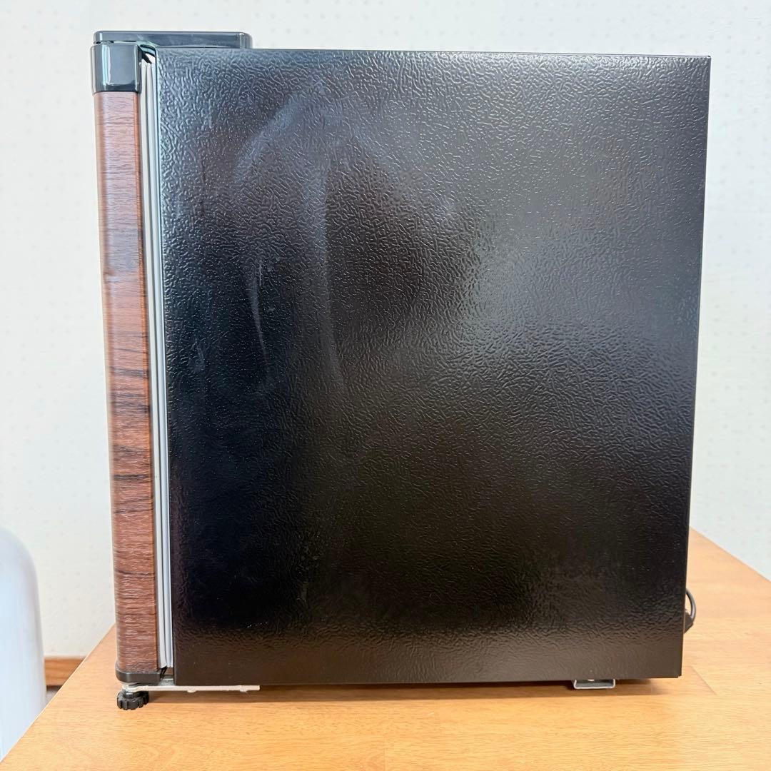 ● 極美品 TOHOTAIYO 1ドア 冷凍庫 31L TH-31RFS1-WD