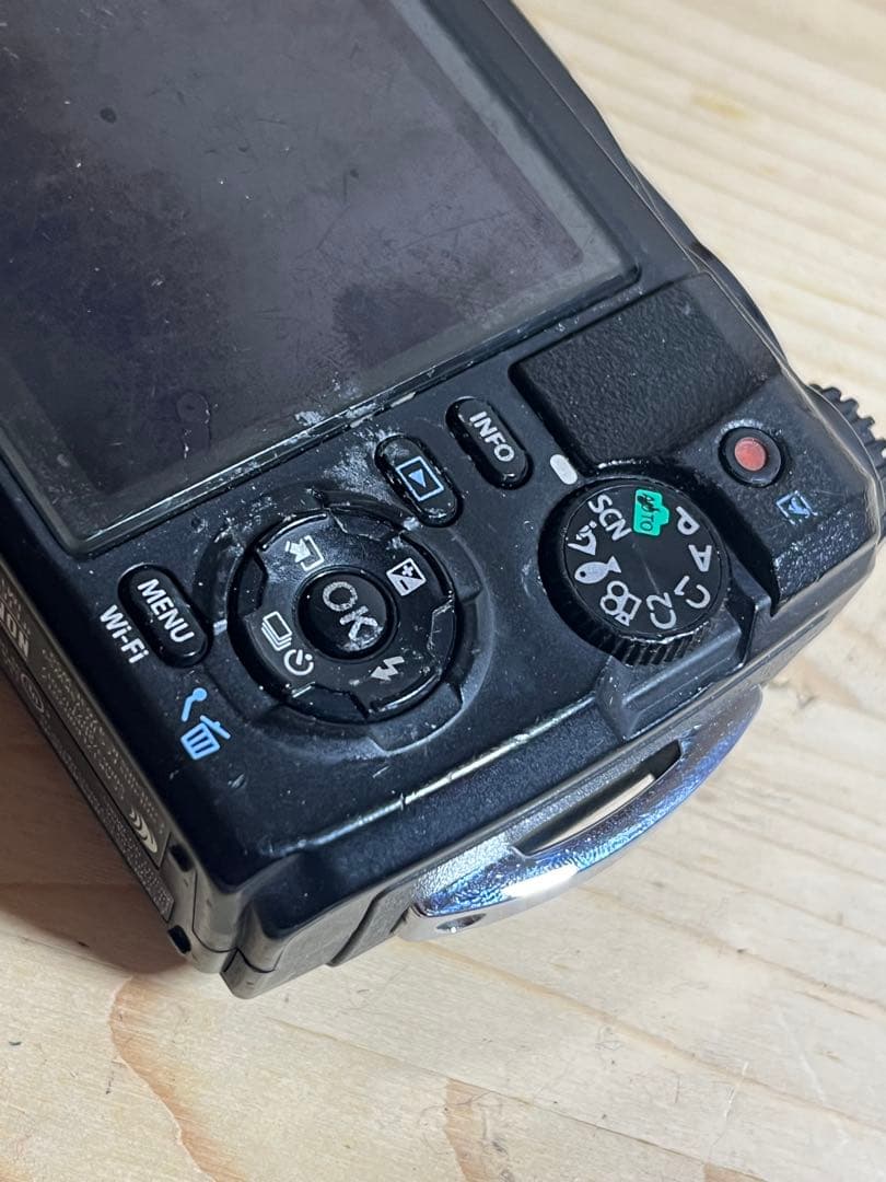 olympus tg-5 ブラック　コンパクトデジタルカメラ　オリンパス