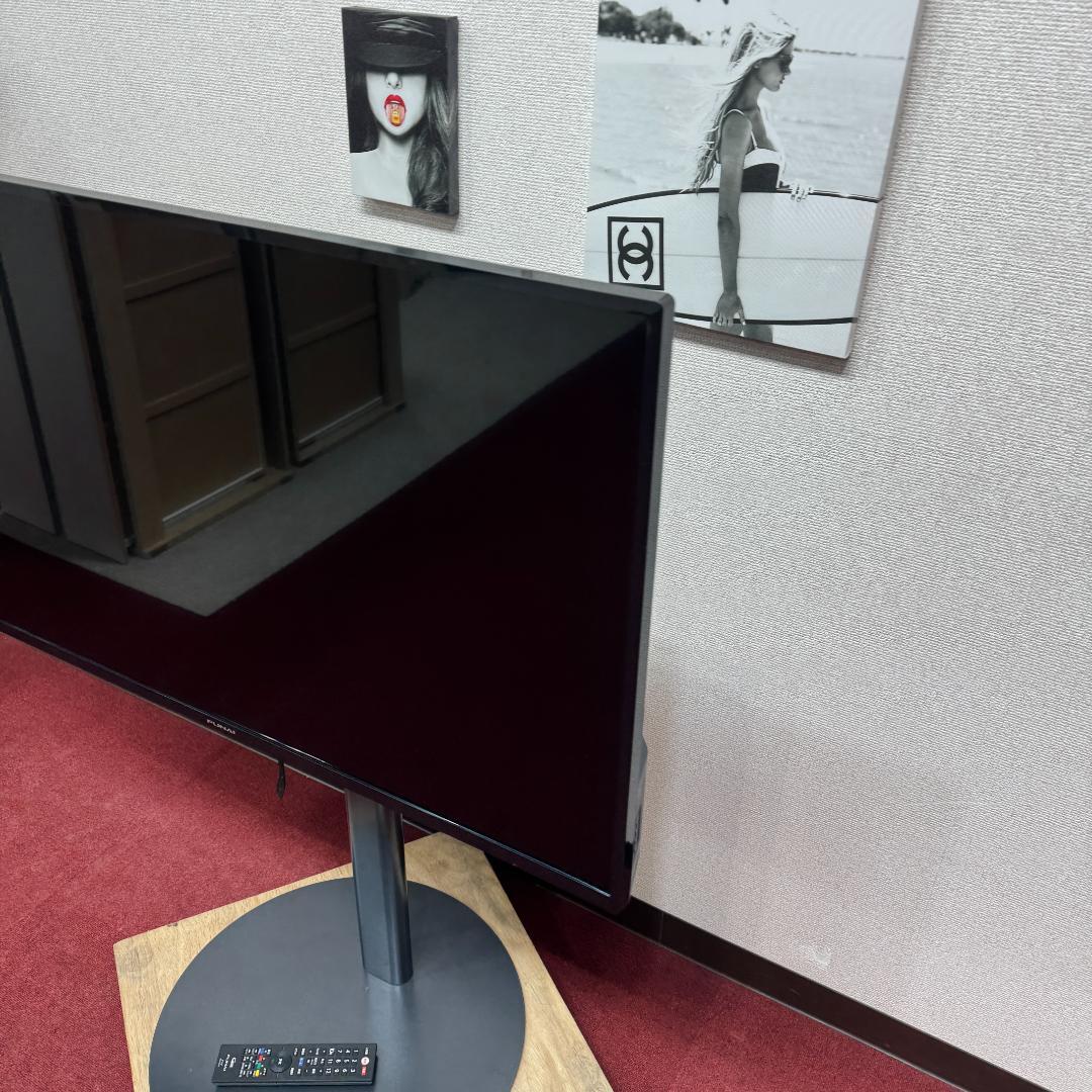東京23区送料無料　美品フナイ液晶カラーテレビ　2022年製43型　スタンド付き
