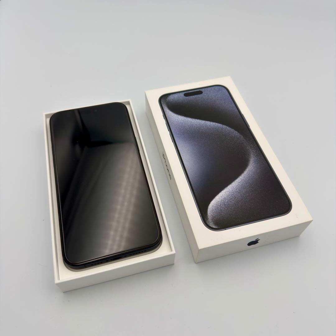 美品 iPhone 15 Pro Max 512GB ブルーチタニウム