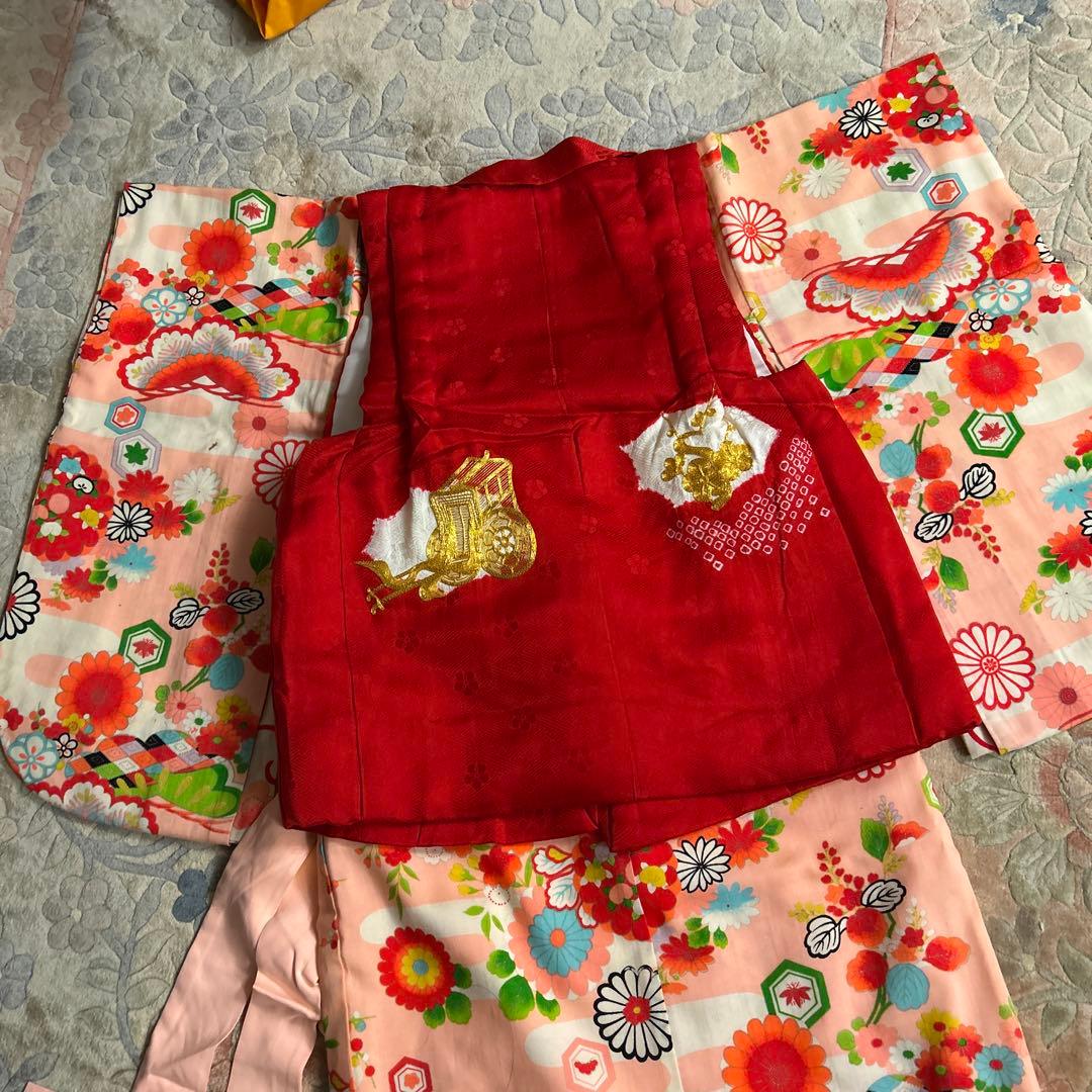 七五三用 赤とピンクの花柄和服