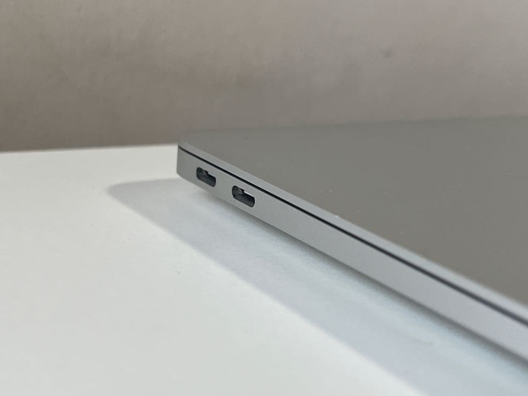 MacBook Air M1 2020 13インチ 8GB 256GB