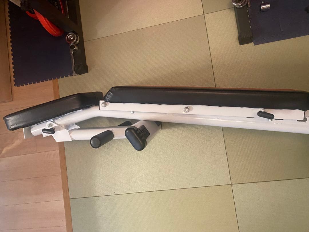 IROTEC トレーニングベンチ 黒/赤