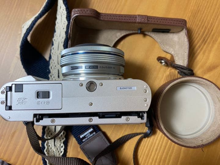 デジタルカメラ OLYMPUS E-pl9