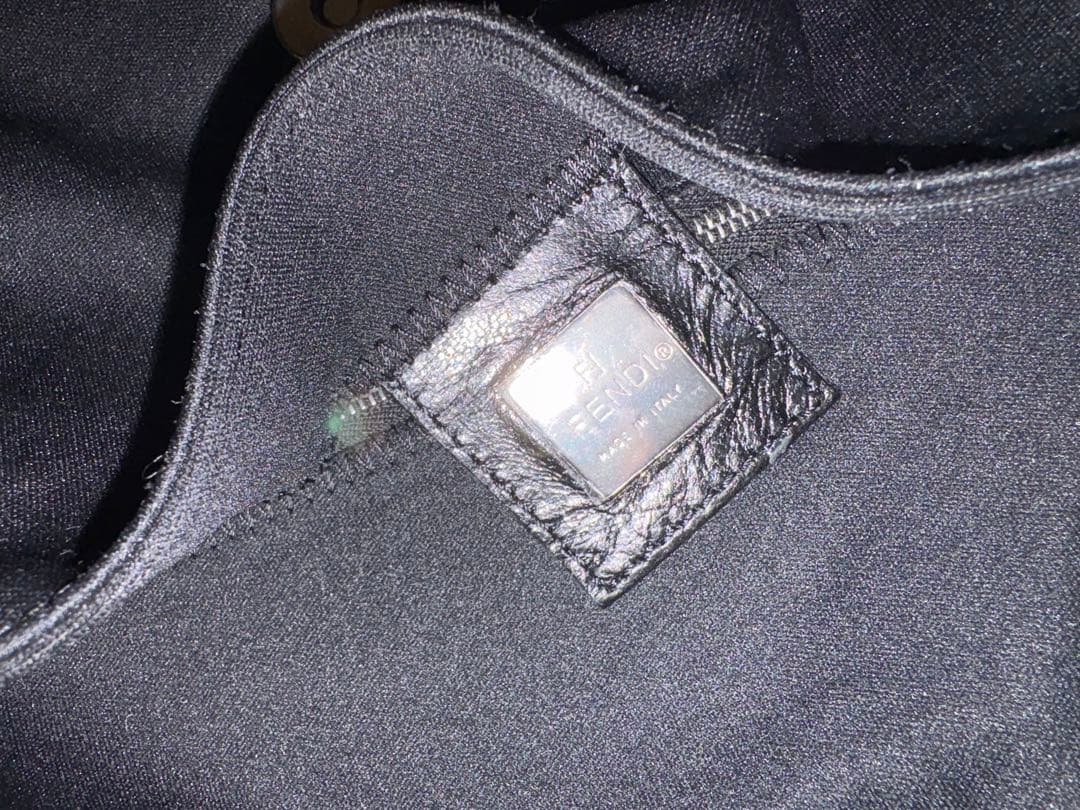 FENDI マンマバケット ベタつきなし ジャージ