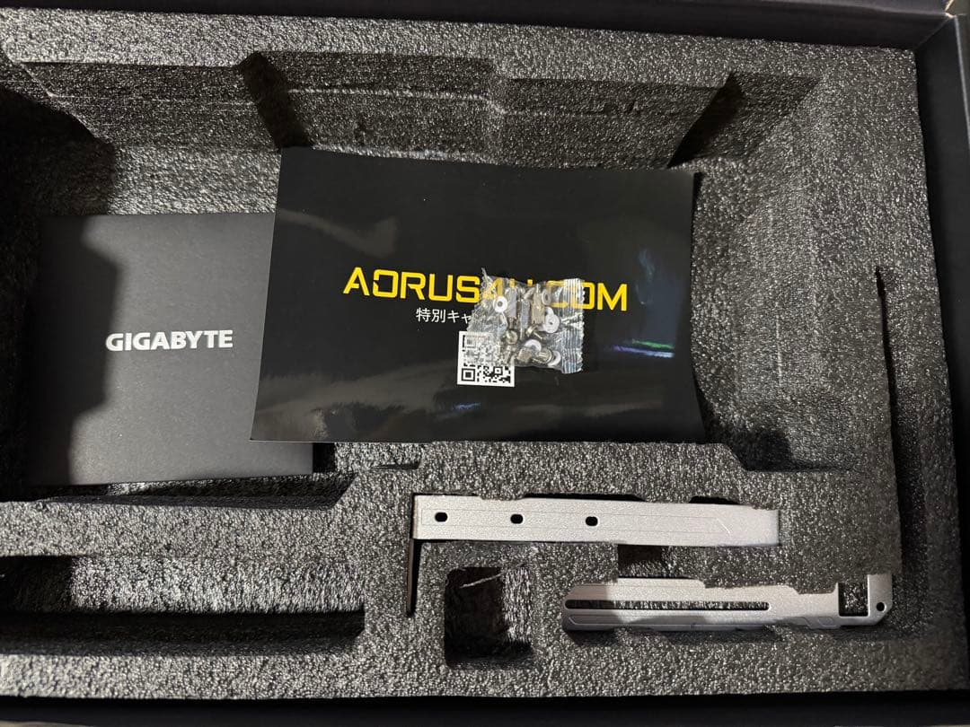 GIGABYTE AERO RTX4090 クーラーのみ ホワイト