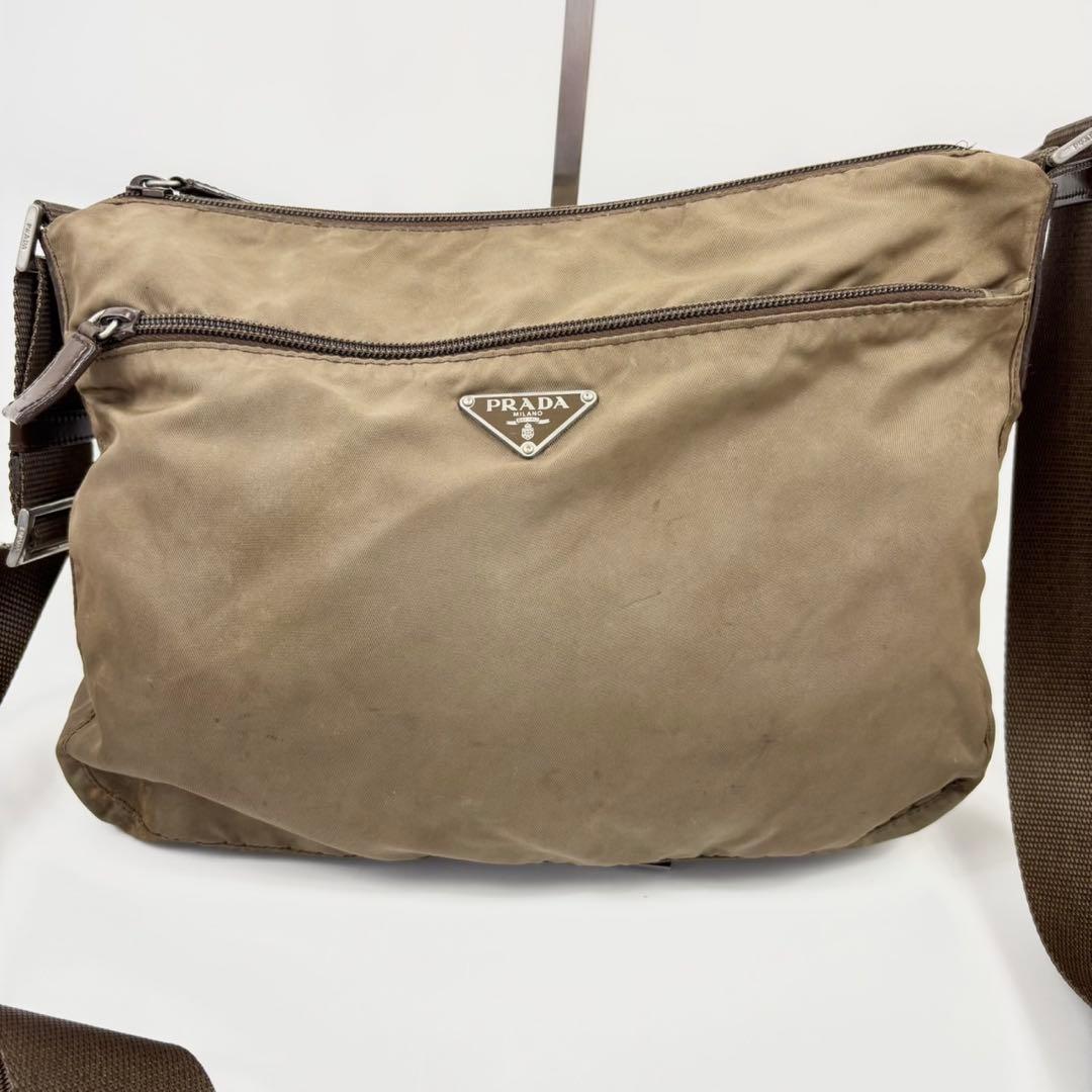 PRADA✨カメラバッグ　プラダ　三角ロゴ　ナイロン　ブラウン　白タグ