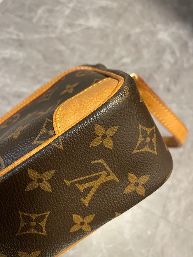 ヴィトン モノグラム ショルダーバッグ トロカデロ M51274