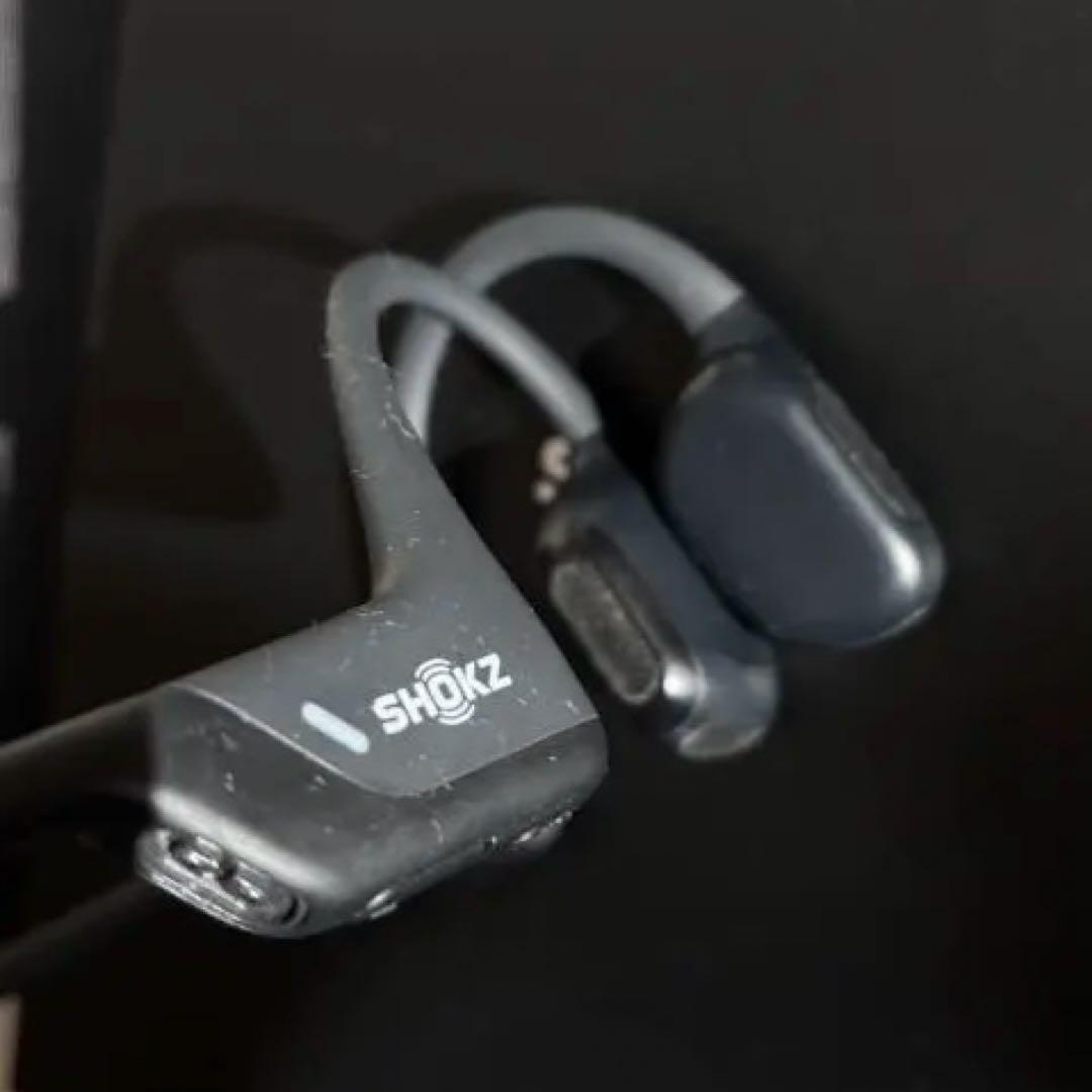 SHOKZ OPENRUN PRO 骨伝導イヤホン 耳を塞がないイヤホン