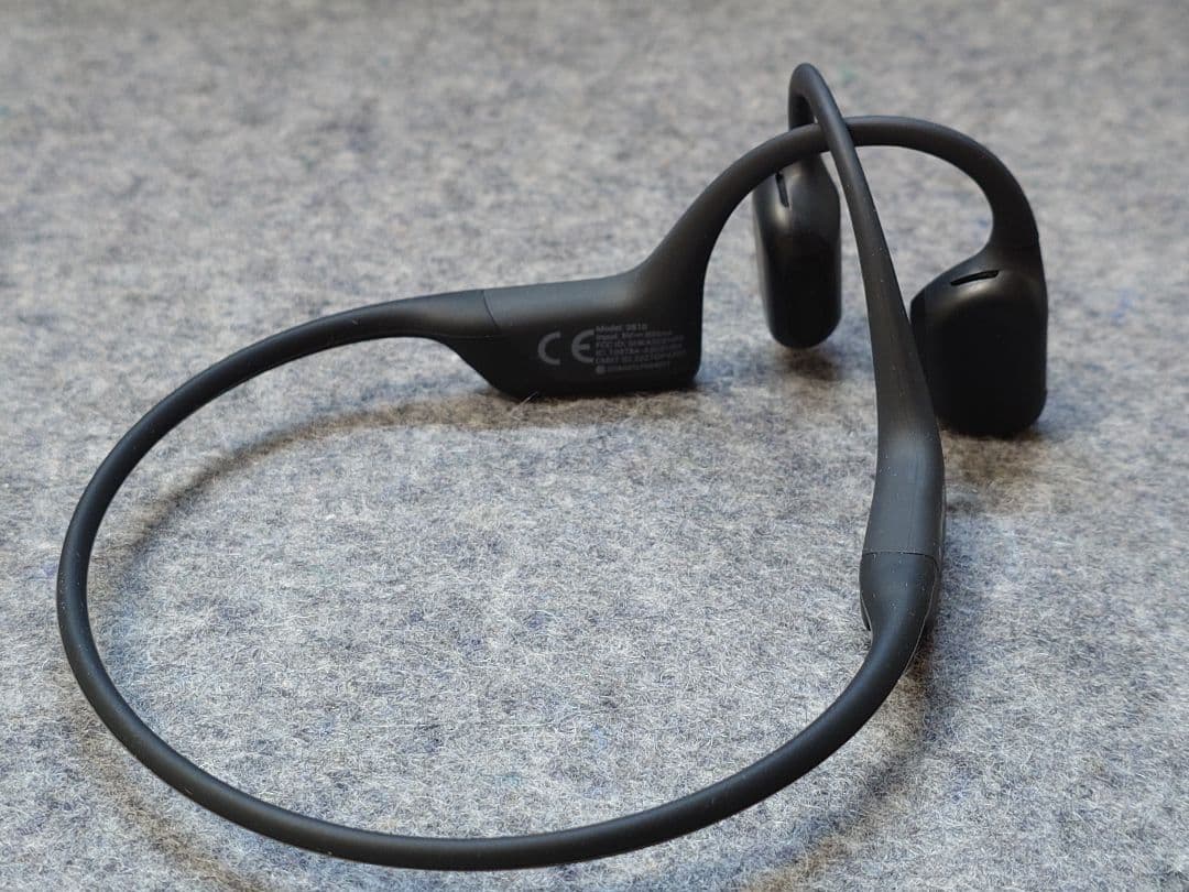 【美品】Shokz　骨伝導イヤホン　OpenRun Pro