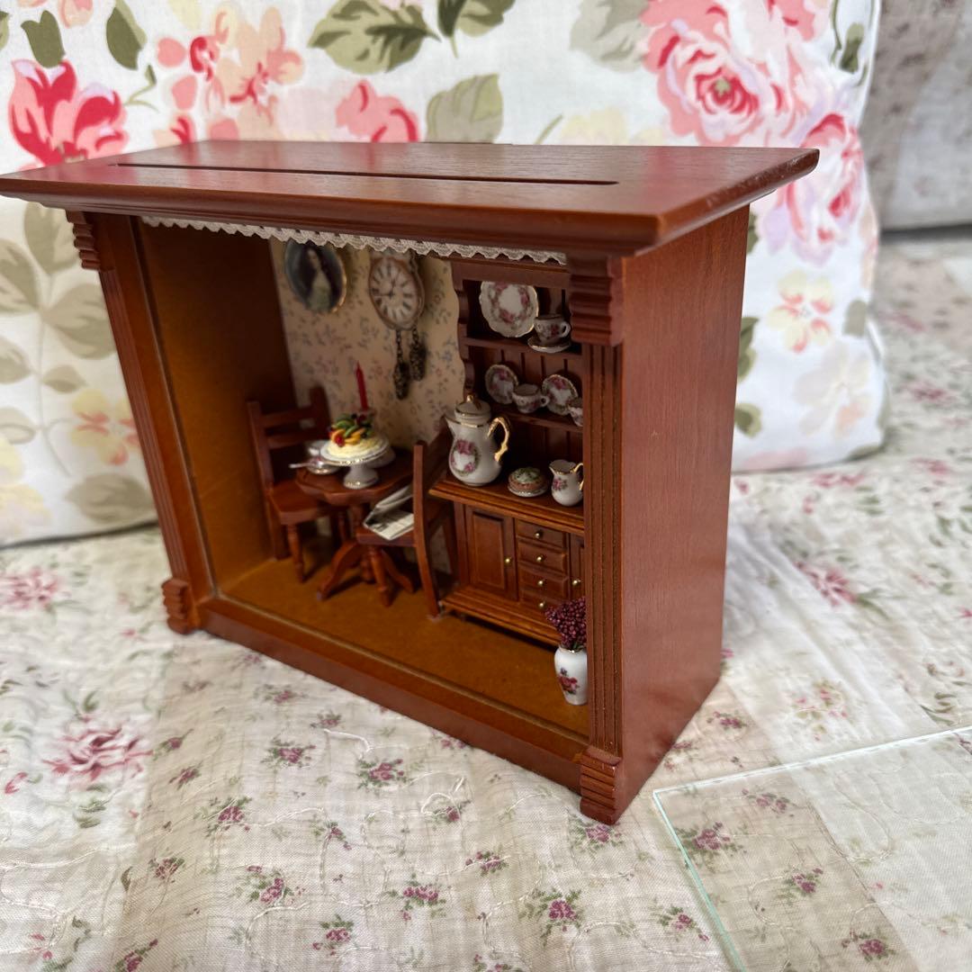 ロイターポーセリン　ミニチュア