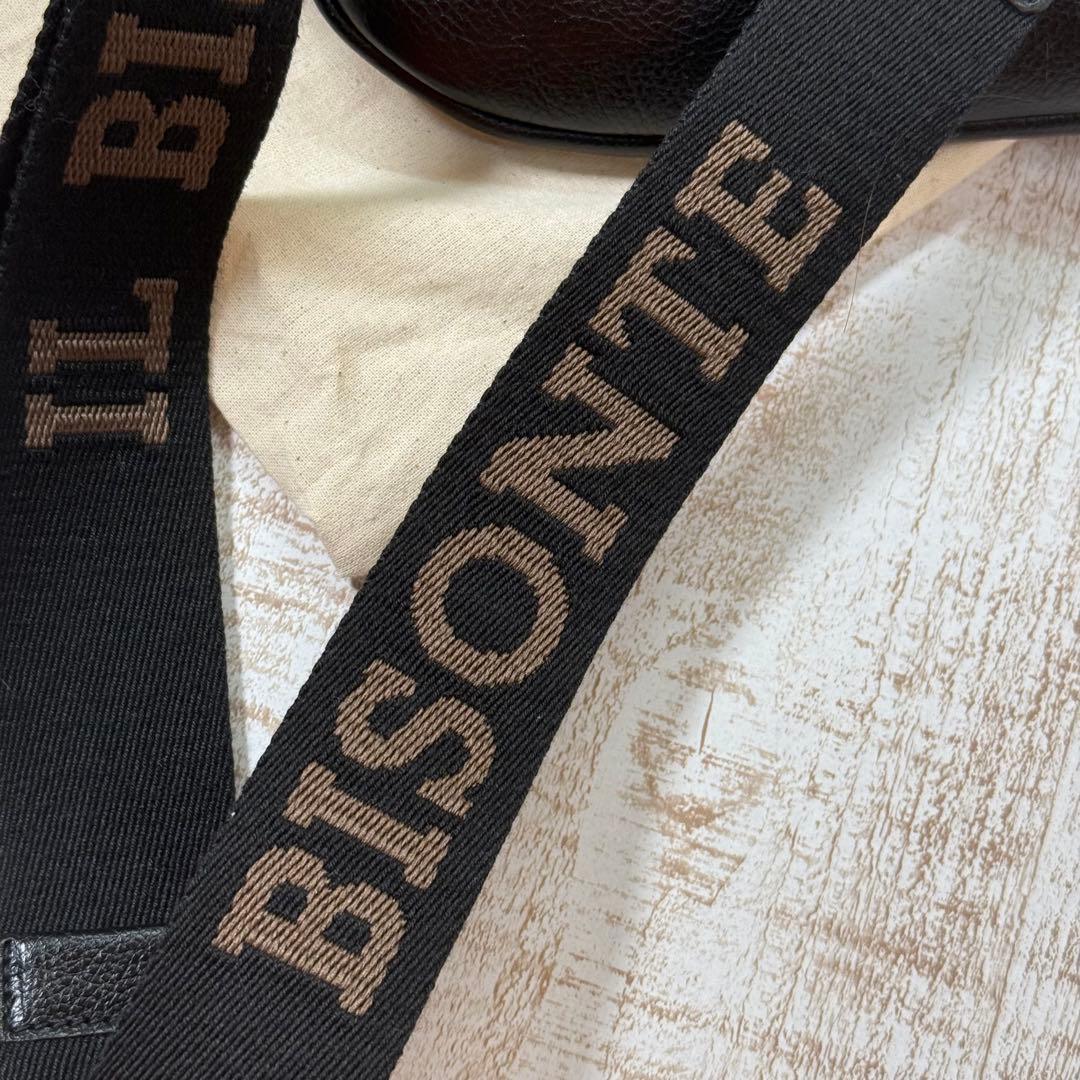 未使用　il bisonte イルビゾンテ　バムバッグ ボディーバッグ