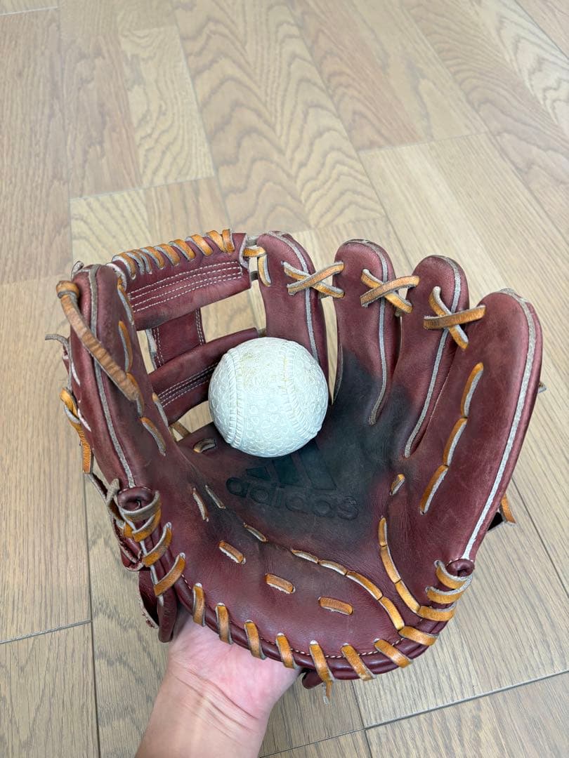 adidas グローブ　一般軟式用（内野手用）