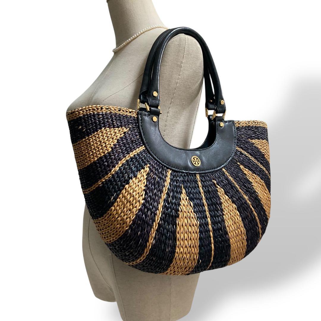 【美品】トリーバーチ　かごバッグ　三日月　ハーフムーン　レザー　ロゴ金具　肩掛け