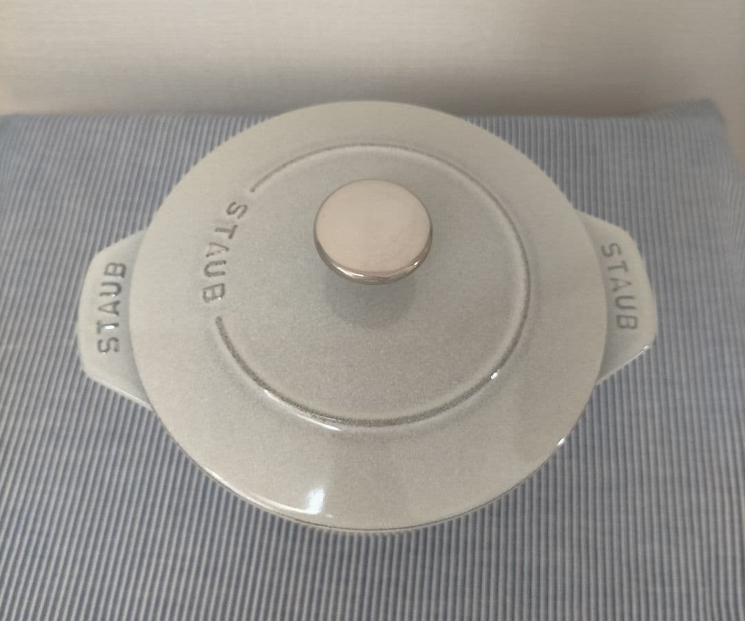 【未使用に近い】STAUB ラ・ココット de GOHAN M