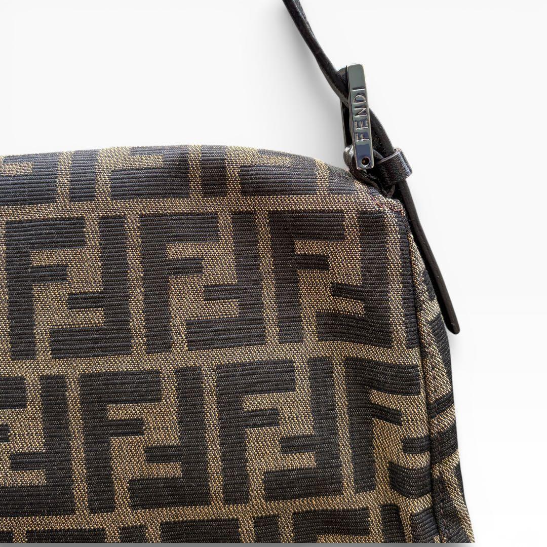 FENDI フェンディ マンマバケット ワンショルダーバッグ ズッカ柄 美品